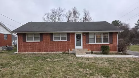 1236 Westmeade Dr, Bowling Green, KY 42101