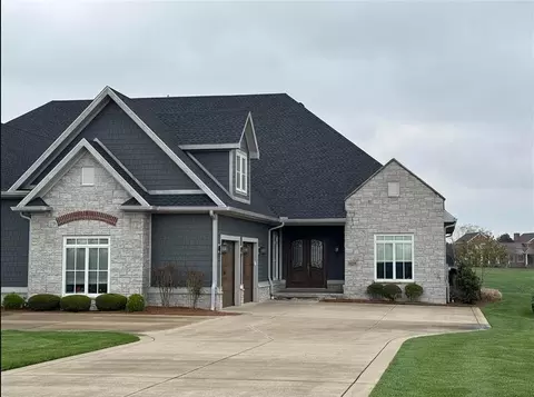 1236 Drakes Ridge Ln, Bowling Green, KY 42103