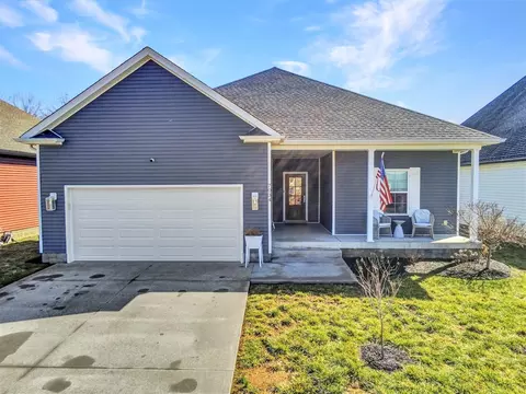 7034 Stone Meade Ct, Bowling Green, KY 42101
