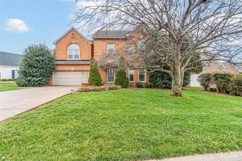 1104 St Andrews Cir, Bowling Green, KY 42103