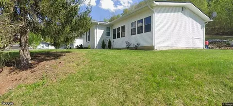116 York St, Brownsville, KY 42210