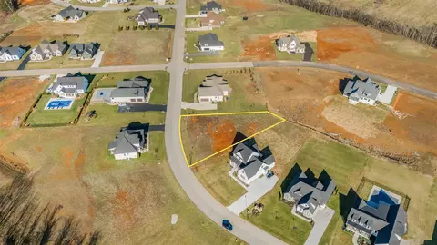 9217 Poplar Grove Ct, Bowling Green, KY 42122