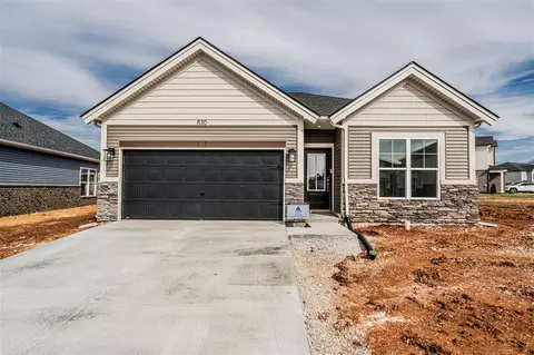 830 Anise Ln, Bowling Green, KY 42104