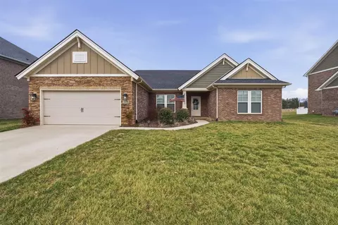 1175 Yorktown Ln, Bowling Green, KY 42104