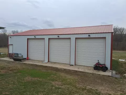 268 Buck Perry Rd, Bethpage, TN 37022