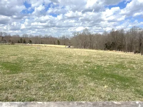480 C W Jones Rd, Scottsville, KY 42164