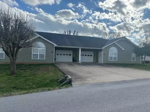 71 John Paul Ave, Russellville, KY 42276