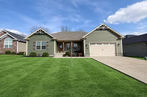 776 Pleasant Meadow Ln, Bowling Green, KY 42101