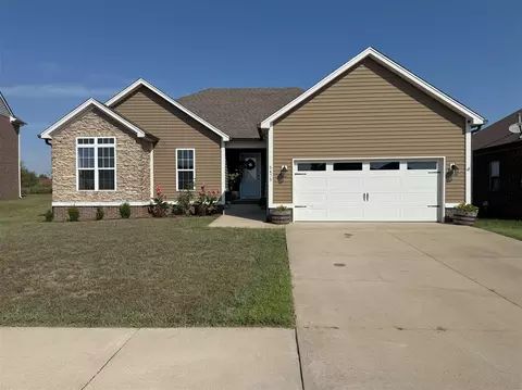 5475 Hackberry Ln, Bowling Green, KY 42101