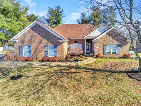 137 Huntsman Cir, Bowling Green, KY 42103
