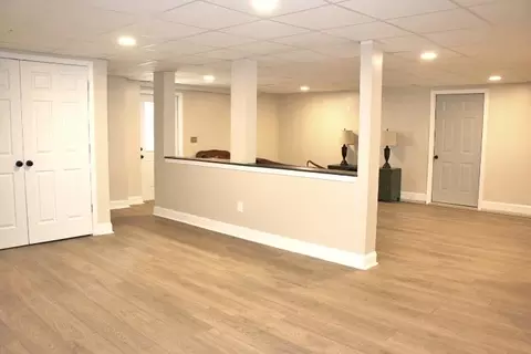 Living - 73 Willow Tree Cir, Austin, KY 42123 photo 3 of 4