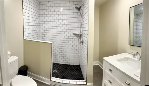Bath - 73 Willow Tree Cir, Austin, KY 42123 photo 3 of 4