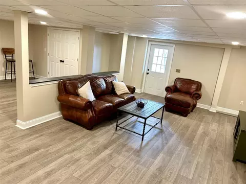 Living - 73 Willow Tree Cir, Austin, KY 42123 photo 4 of 4
