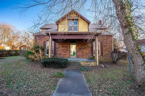 419 W 7th St, Russellville, KY 42276