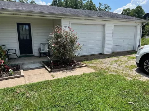 Exterior - 2399 Jock Rd, Bee Spring, KY 42207 photo 2 of 5