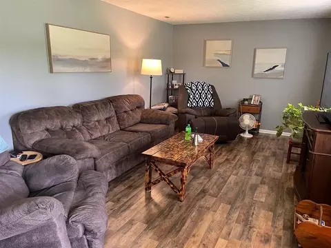 Living - 2399 Jock Rd, Bee Spring, KY 42207 photo 1 of 2