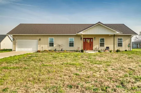 894 Union Chapel Rd, Scottsville, KY 42164