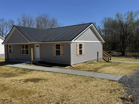 6632 Old Glasgow Rd, Scottsville, KY 42164