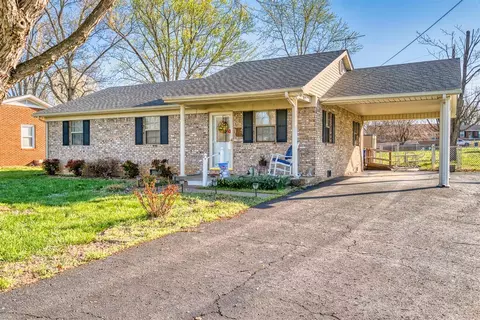 120 Circle Dr, Auburn, KY 42206