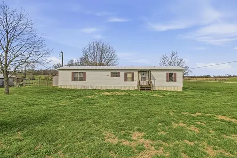 30 Sunshine Acres Dr, Hardyville, KY 42746