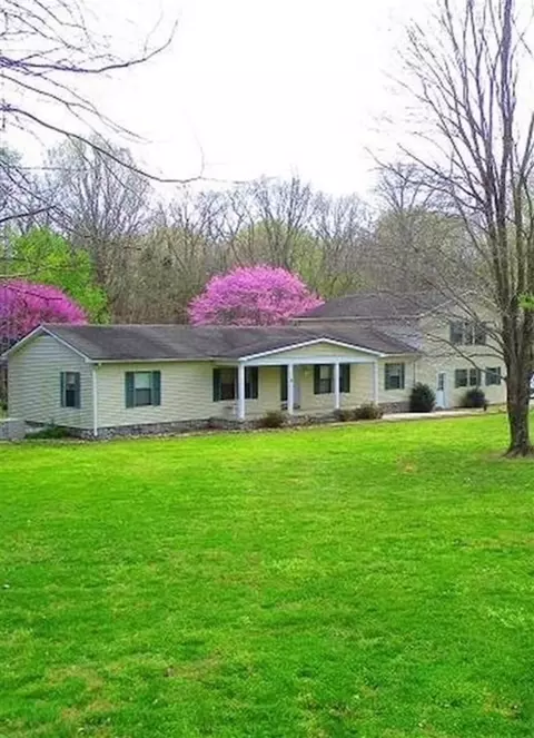 1813 1795 Fuqua Rd, Rockfield, KY 42274