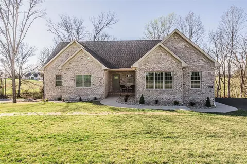 697 Chris St, Bowling Green, KY 42103