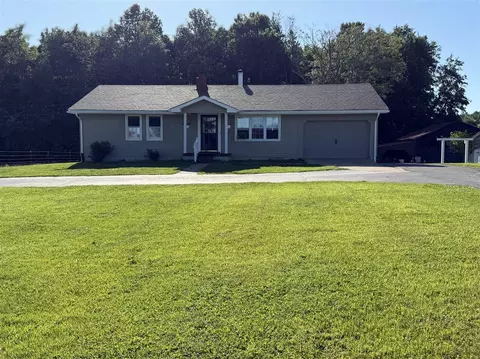 10219 Caneyville Rd, Morgantown, KY 42261