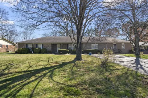 718 Ladera Dr, Bowling Green, KY 42101