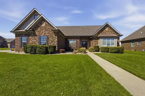 1345 Dayspring Ct, Bowling Green, KY 42104