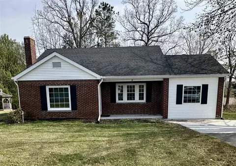 36 Sandy Oak Dr, Scottsville, KY 42164