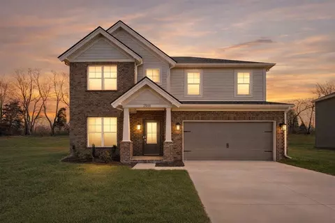 2988 Stagner Ln, Bowling Green, KY 42104