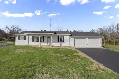 2736 Bill Dedmon Rd, Bowling Green, KY 42101