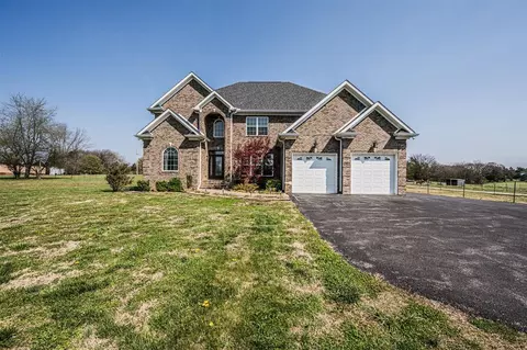 2322 Richpond Rockfield Rd, Bowling Green, KY 42101