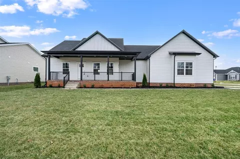 579 Denver Cir, Bowling Green, KY 42103