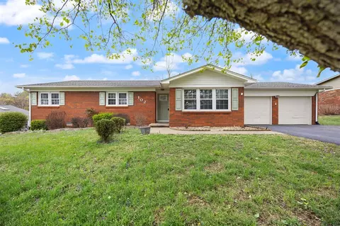 102 Meadow Dr, Glasgow, KY 42141