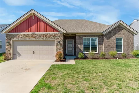 3085 Indo St, Bowling Green, KY 42104