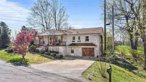 309 Lexington Dr, Glasgow, KY 42141