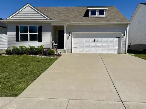 890 Mcfadin Station St, Bowling Green, KY 42103