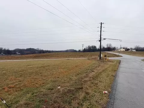 1093 A Anna Sandhill Rd, Bowling Green, KY 42101