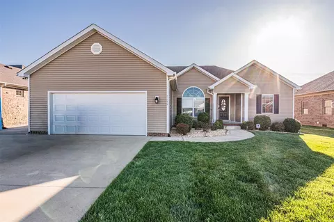 5480 Green Ash Dr, Bowling Green, KY 42101