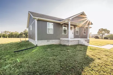 985 Union Chapel Rd, Scottsville, KY 42164
