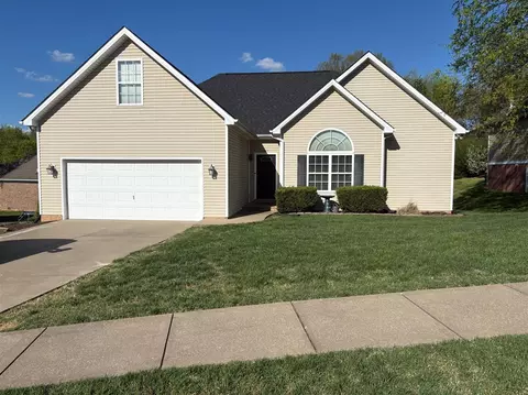 225 Moultrie Ct, Bowling Green, KY 42104