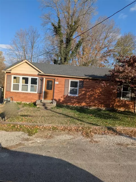 1412 Parkhurst Dr, Bowling Green, KY 42101