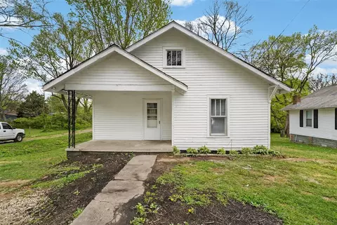 225 Sunset Ave, Glasgow, KY 42141