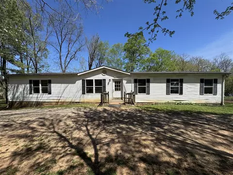 286 Coonhunters Rd, Bowling Green, KY 42101