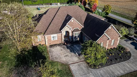 1000 Edgewater Ln, Bowling Green, KY 42104