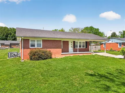 912 Sunset Ln, Russellville, KY 42276