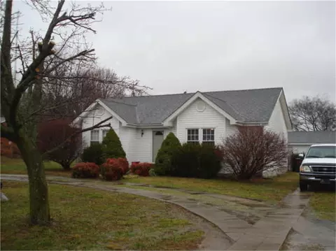 308 Quarry View Dr, Bowling Green, KY 42101