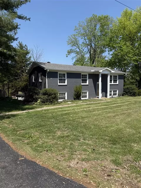 311 Southwest Cir, Scottsville, KY 42164