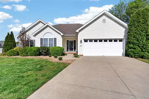1052 Trillium Ln, Bowling Green, KY 42104